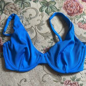 Hollister curvy high apex Ribbed Underwire Bikini